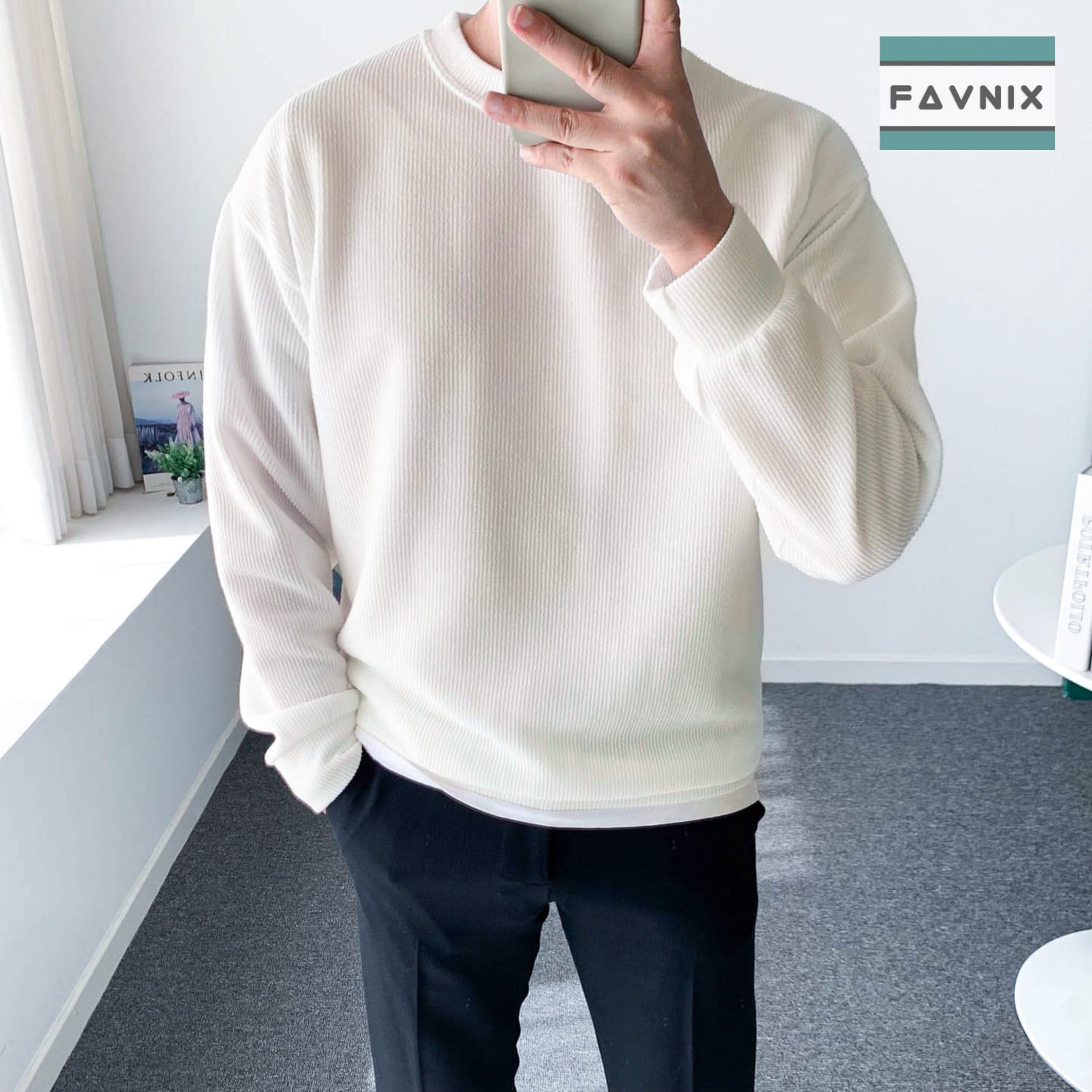 Ribbed Long Sleeve Sweatshirt- White